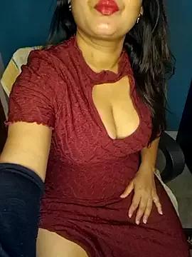 Horny_cougar from StripChat is Freechat