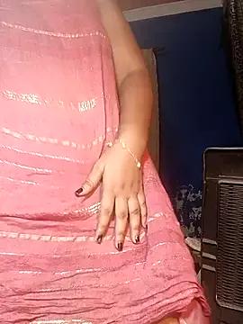 HotAishaa from StripChat is Freechat