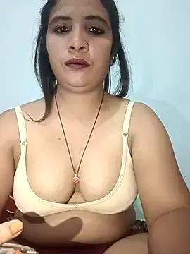 HotAishaa from StripChat is Freechat