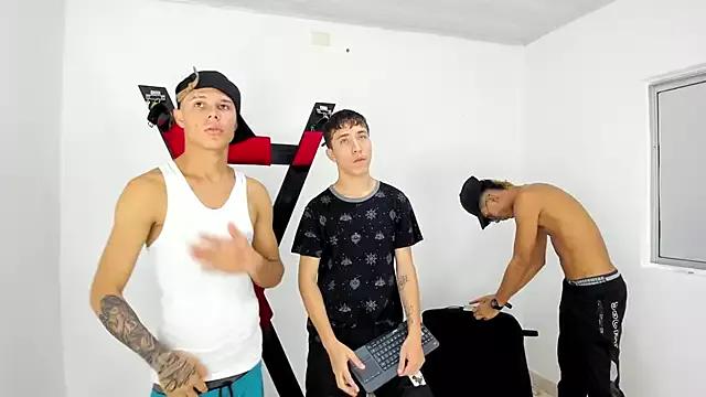 HotBadBoys69 from StripChat is Freechat