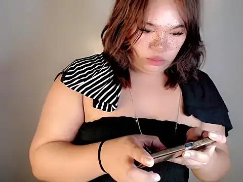 Iamyourdarkangelsucker from StripChat is Freechat