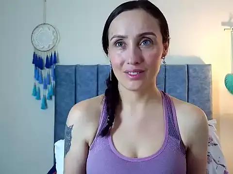 Girls free live sex cams: Check out the satisfaction of typing and cam2cam with our sensual livestreamers, who will teach you all about temptation and desires with their smoking hot physiques.