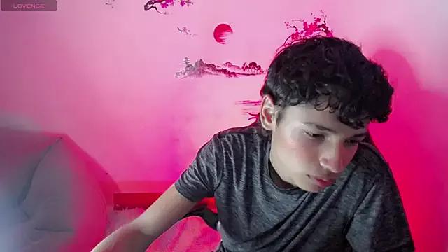 Im_david02 from StripChat is Freechat