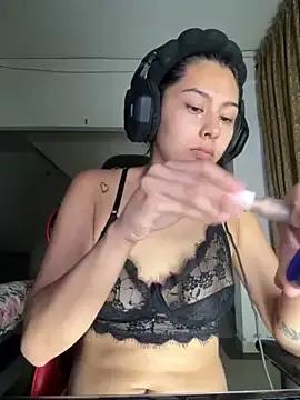 Im_sophia1 from StripChat is Freechat