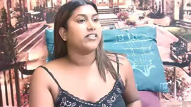 IndianChocolatepie4u from StripChat is Freechat