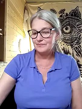 irinamaux from StripChat is Freechat