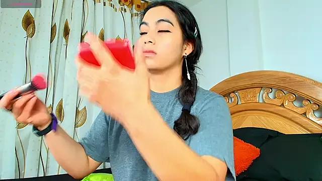 iris_mandarine from StripChat is Freechat