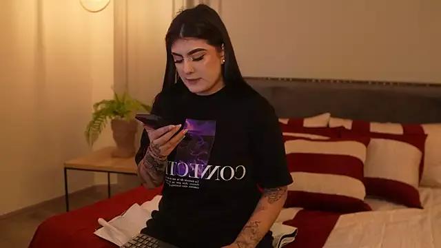 IrisBaker from StripChat is Freechat