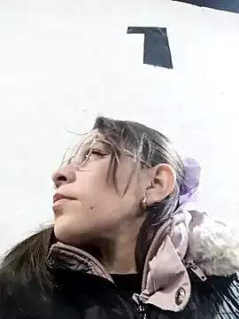 Isabella5_Brown_ from StripChat is Freechat