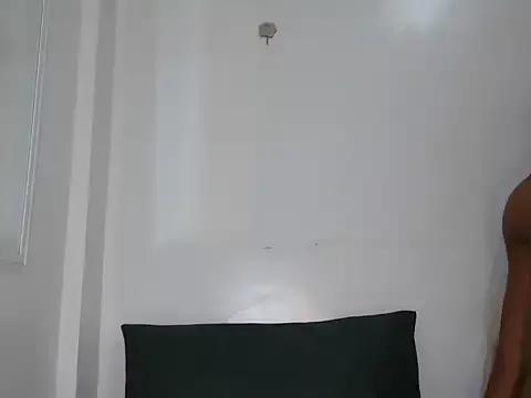 Islandarkgirl from StripChat is Freechat