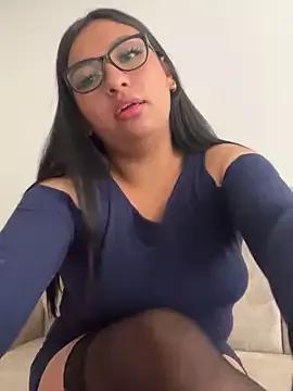 Issa_Santana from StripChat is Freechat