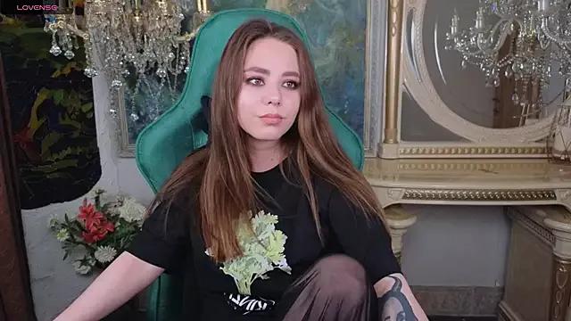 IvoryWood_ from StripChat is Freechat