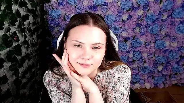 IxxiLiana from StripChat is Freechat