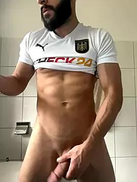 iyourdadyy from StripChat is Freechat