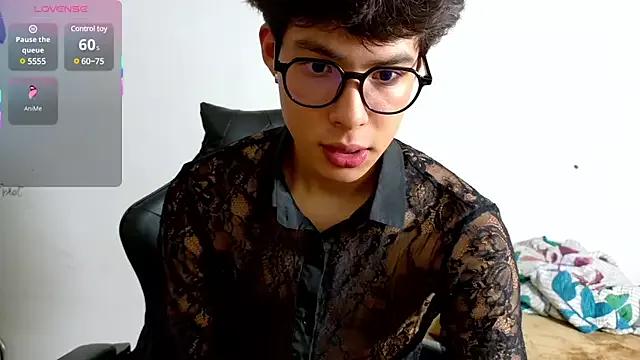 Girls free live sex cams: Check out the satisfaction of typing and cam2cam with our sensual livestreamers, who will teach you all about temptation and desires with their smoking hot physiques.