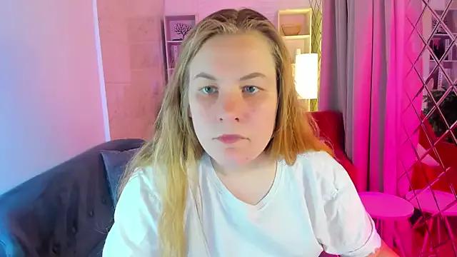 JadeSoft from StripChat is Freechat