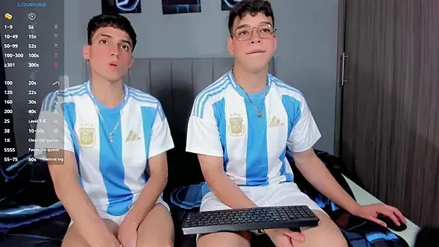 jake_and_joaquin from StripChat is Freechat