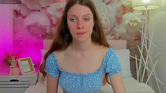 JaneBrowni from StripChat is Freechat