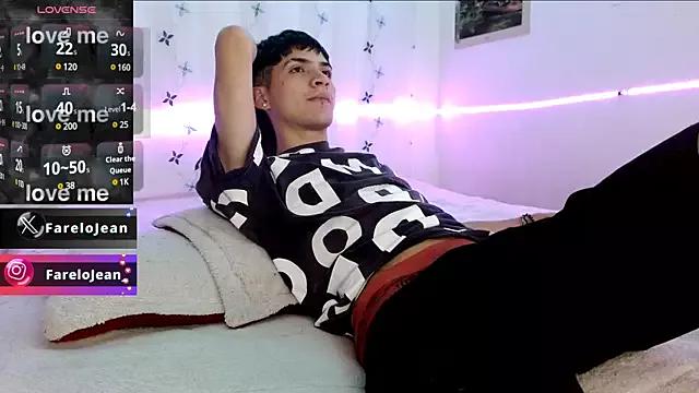 jeanfarelo from StripChat is Freechat