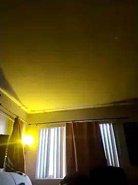 Jessiebbwsd from StripChat is Freechat