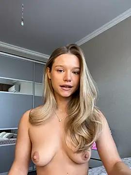 Girls free live sex cams: Check out the satisfaction of typing and cam2cam with our sensual livestreamers, who will teach you all about temptation and desires with their smoking hot physiques.