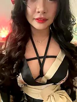 jinawaves from StripChat is Freechat