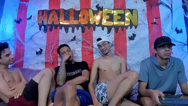 Juicy_Creww from StripChat is Freechat