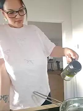 JUJUICY- from StripChat is Freechat
