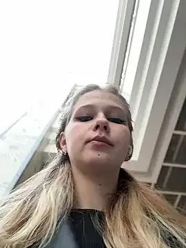 Photos of julie-bae from StripChat is Freechat