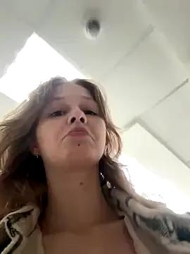 Julie_Cutie from StripChat is Freechat