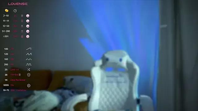 Julie_tta from StripChat is Freechat