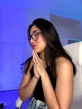 julieta_jhonss from StripChat is Freechat