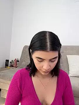 Julietalcl from StripChat is Freechat