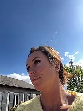 Justnani001 from StripChat is Freechat
