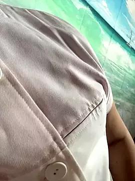 Girls free live sex cams: Check out the satisfaction of typing and cam2cam with our sensual livestreamers, who will teach you all about temptation and desires with their smoking hot physiques.