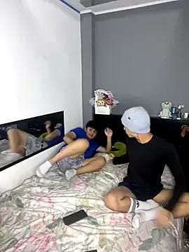 Kailertwink from StripChat is Freechat