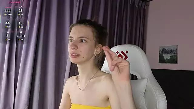 Girls free live sex cams: Check out the satisfaction of typing and cam2cam with our sensual livestreamers, who will teach you all about temptation and desires with their smoking hot physiques.