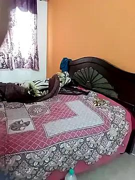 Kannada_crezycouple from StripChat is Freechat