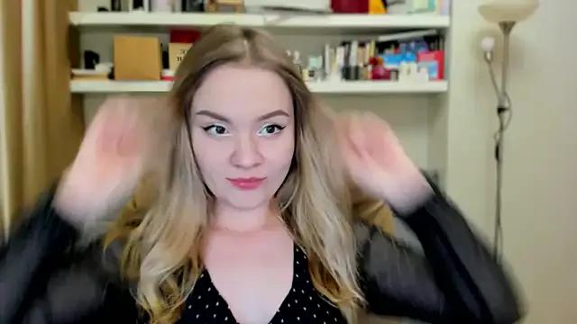Kara_Smith_ from StripChat is Freechat