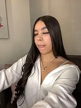 Karina16_pink from StripChat is Freechat