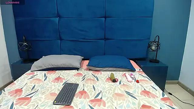 KarinaPrath from StripChat is Freechat