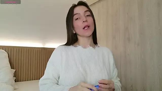 karinasantos_ from StripChat is Freechat