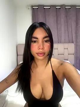 karolaalcendra from StripChat is Freechat