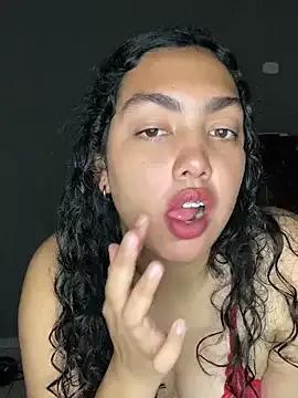 Karolineswettt from StripChat is Freechat