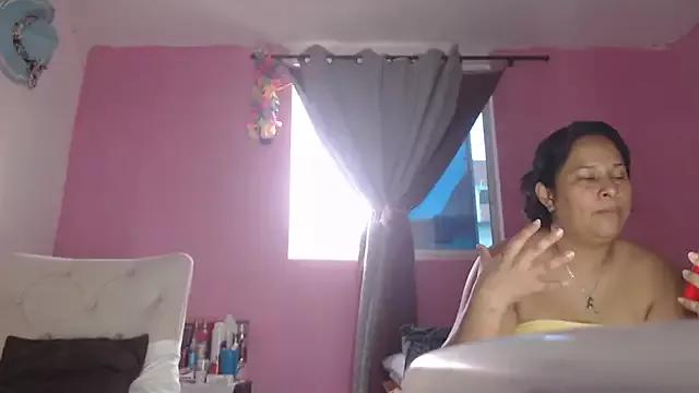 KasandraaXxx from StripChat is Freechat