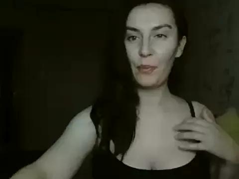 KatalinaQE from StripChat is Freechat