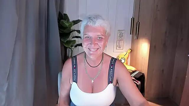 KathySunn webcams show profile image 