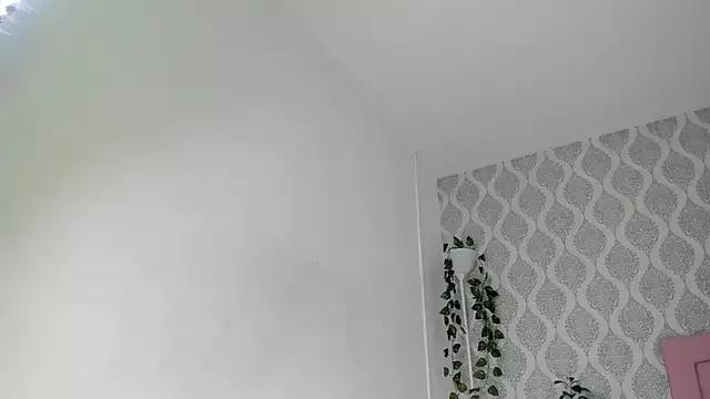 katie_kour from StripChat is Freechat