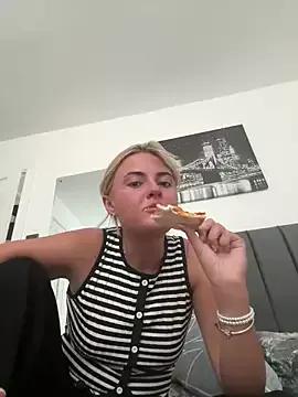 Girls free live sex cams: Check out the satisfaction of typing and cam2cam with our sensual livestreamers, who will teach you all about temptation and desires with their smoking hot physiques.
