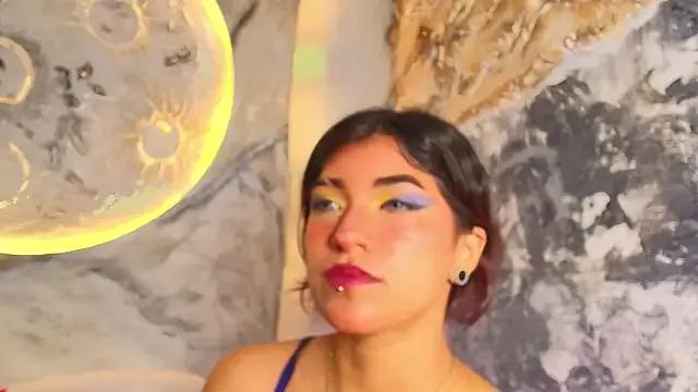 katierouge_ from StripChat is Freechat